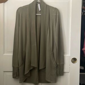 Athleta Pranayama Restore Wrap XS